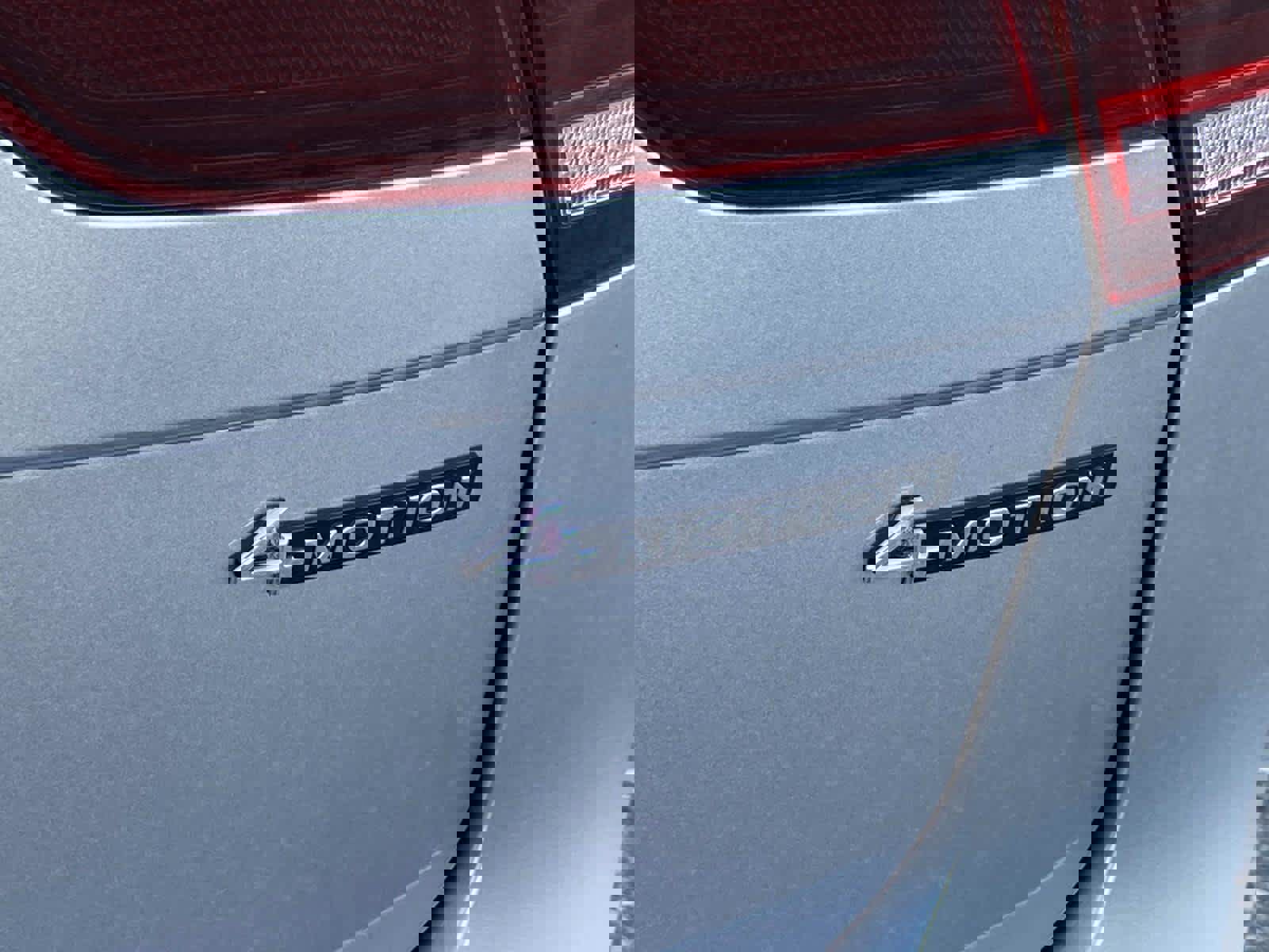 Used 2022 Volkswagen Tiguan S image 5