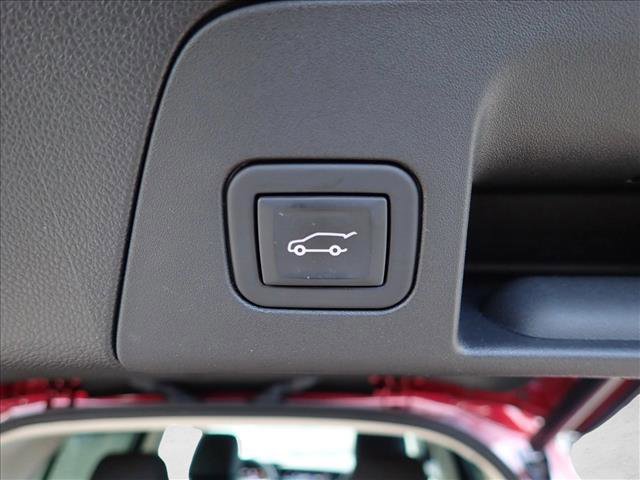 Used 2023 Buick Envision Avenir AWD/4WD image 9