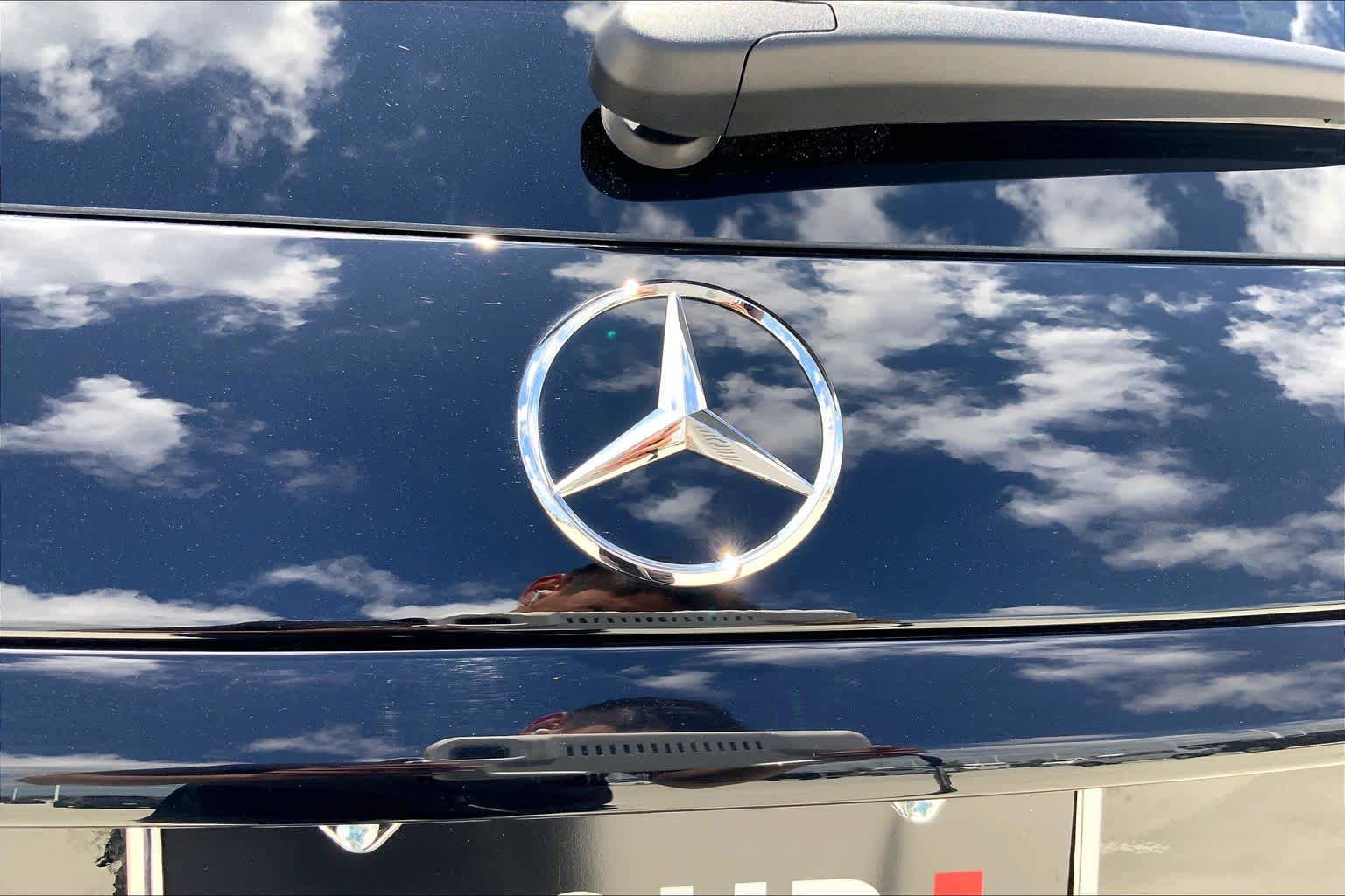 Used 2025 Mercedes-Benz GLC 300 image 10