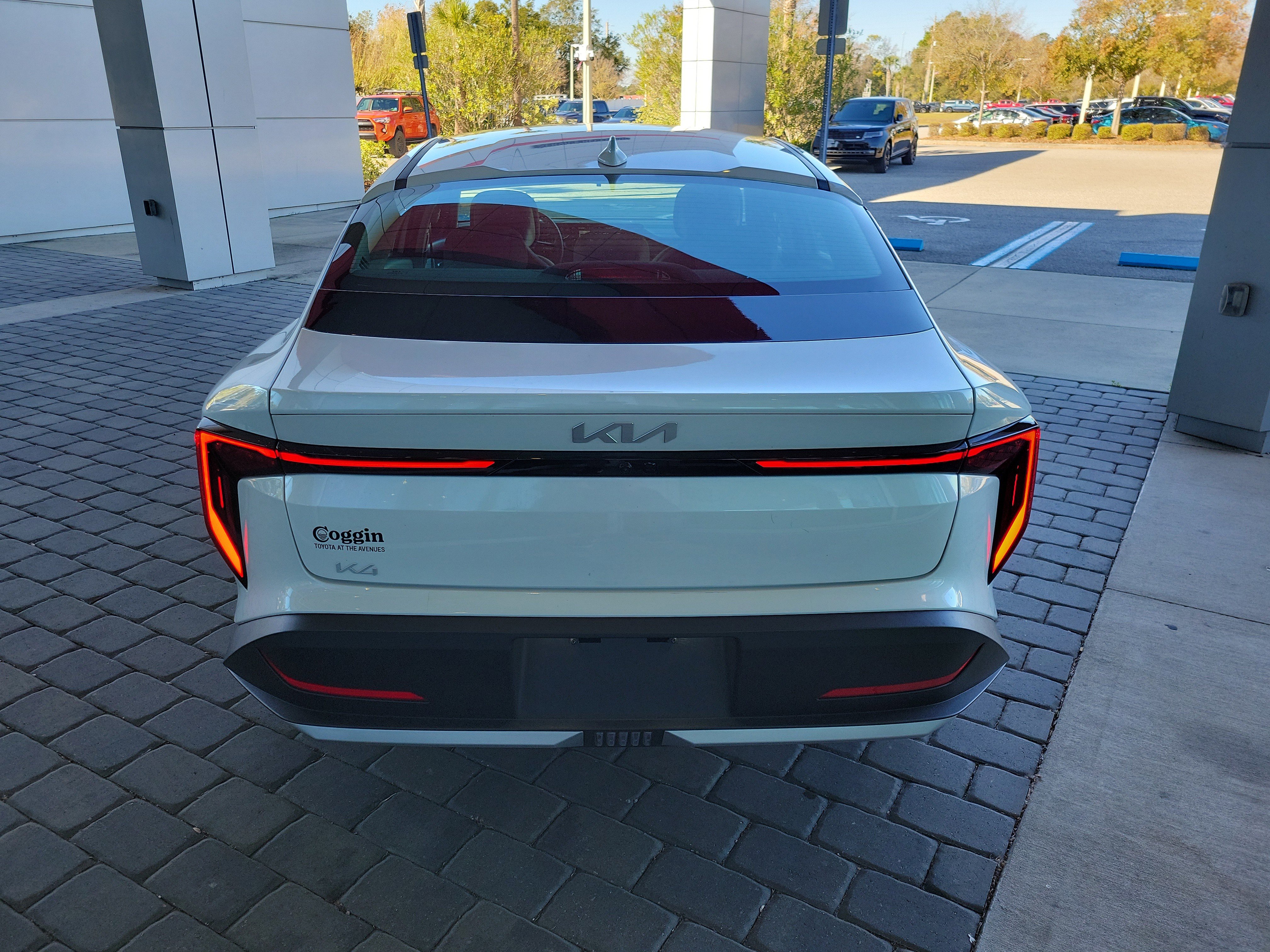 Used 2025 Kia K4 EX image 5