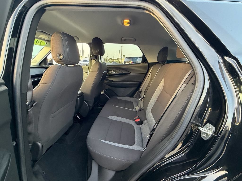 Used 2023 Chevrolet TrailBlazer LT FWD image 11