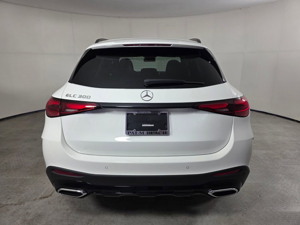 Certified 2025 Mercedes-Benz GLC 300 image 5