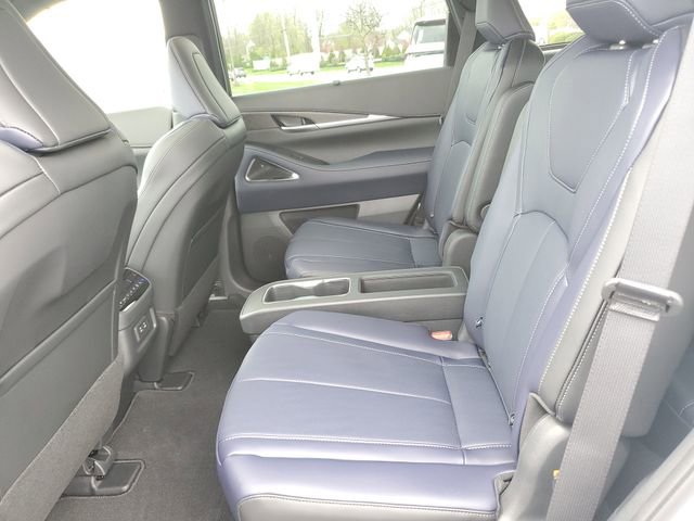 New 2026 INFINITI QX60 Sport w/ Dark Cargo Package image 17