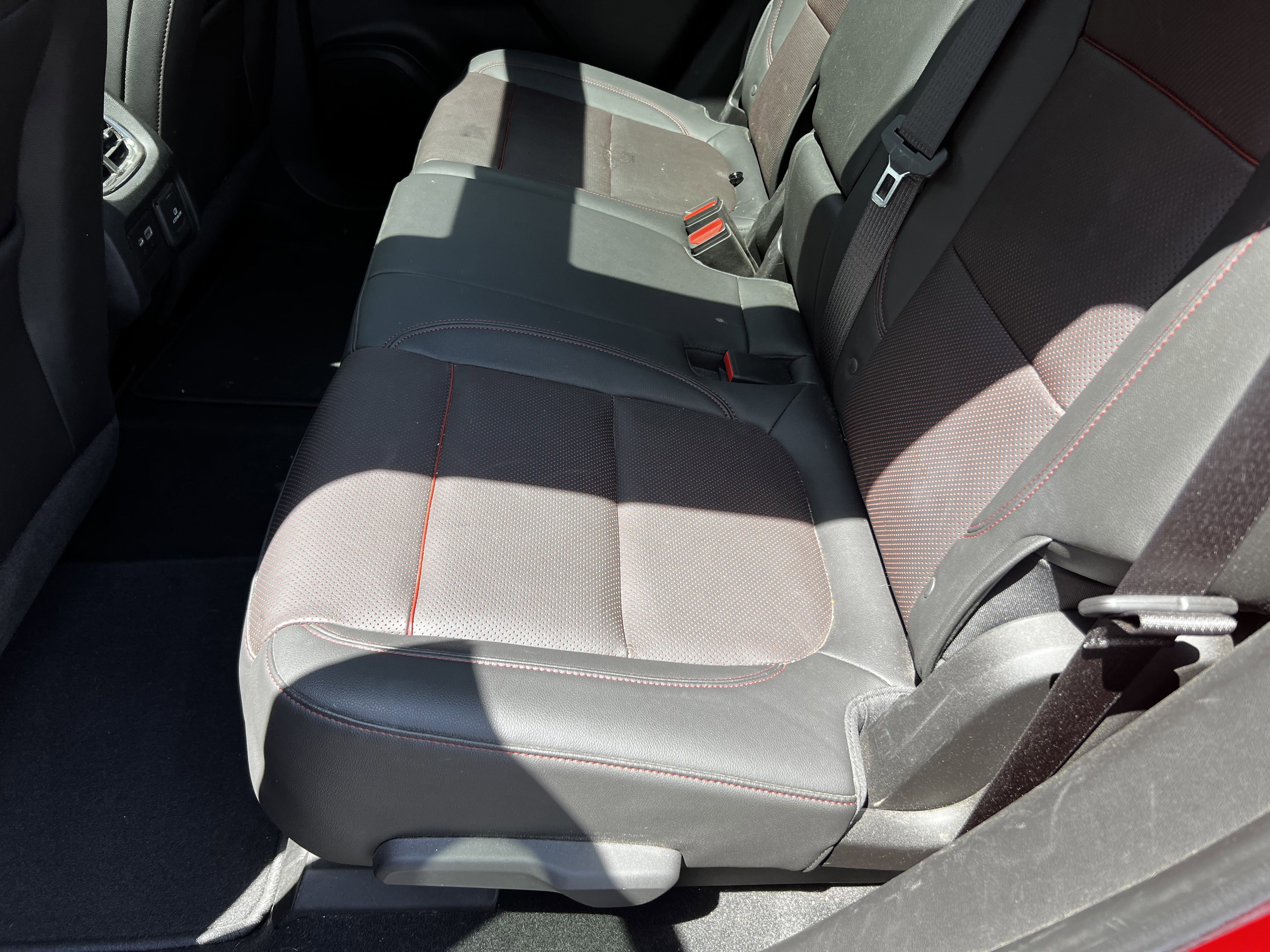 Used 2020 Chevrolet Blazer RS FWD image 37