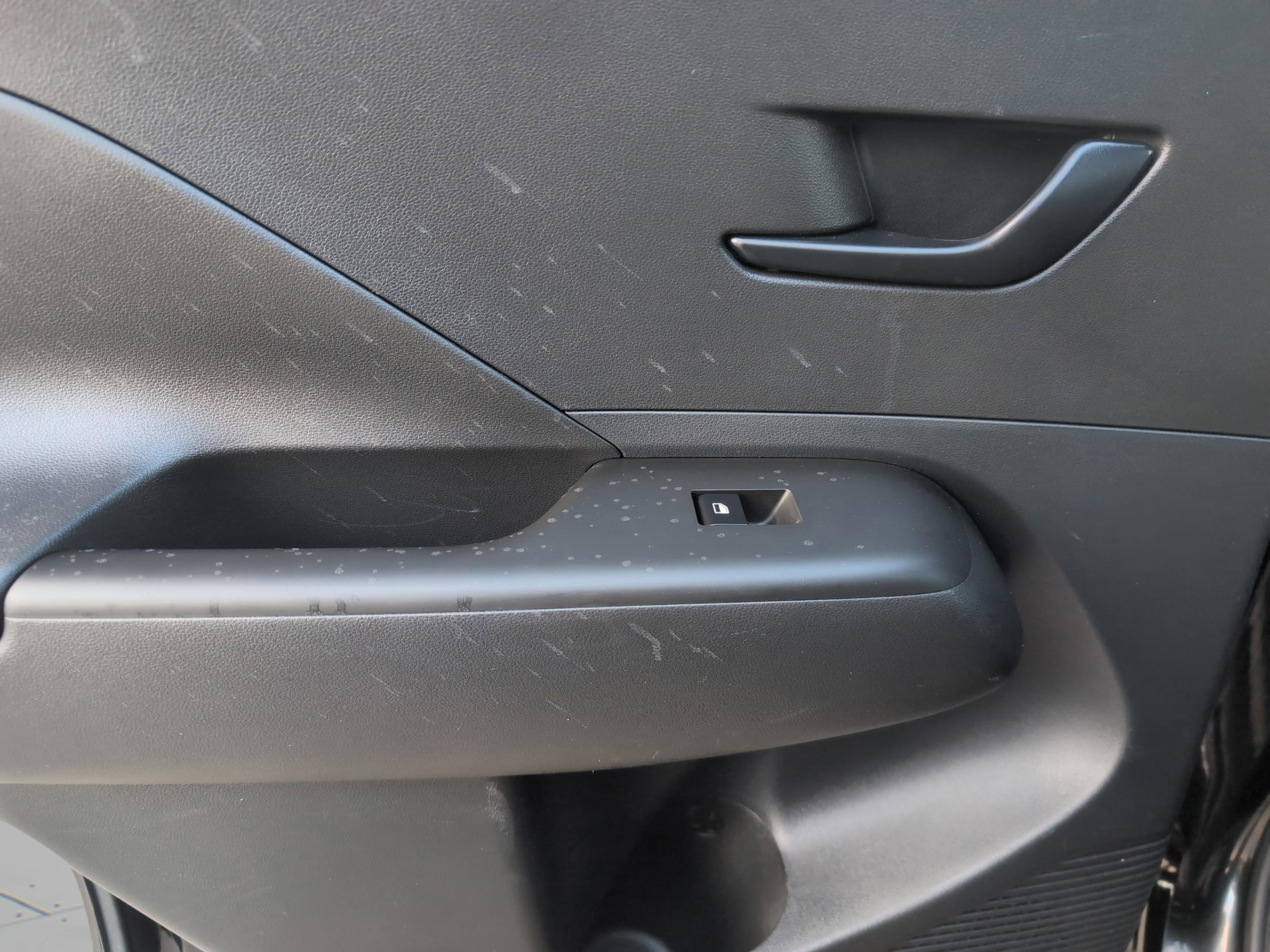 Used 2025 Hyundai Kona SEL image 20