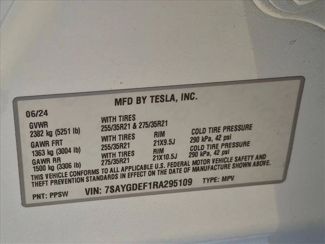 Used 2024 Tesla Model Y Performance AWD/4WD image 22