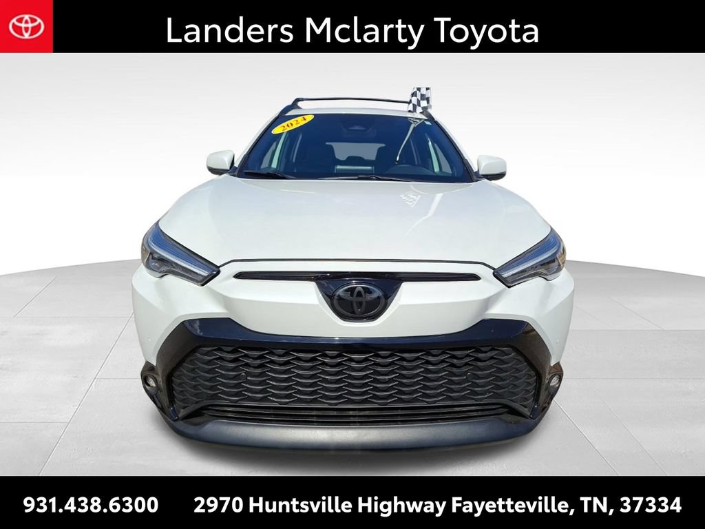 Used 2024 Toyota Corolla Cross AWD Hybrid w/ Convenience Package image 8