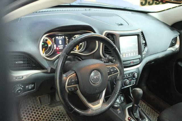 Used 2016 Jeep Cherokee 75th Anniversary AWD/4WD image 14