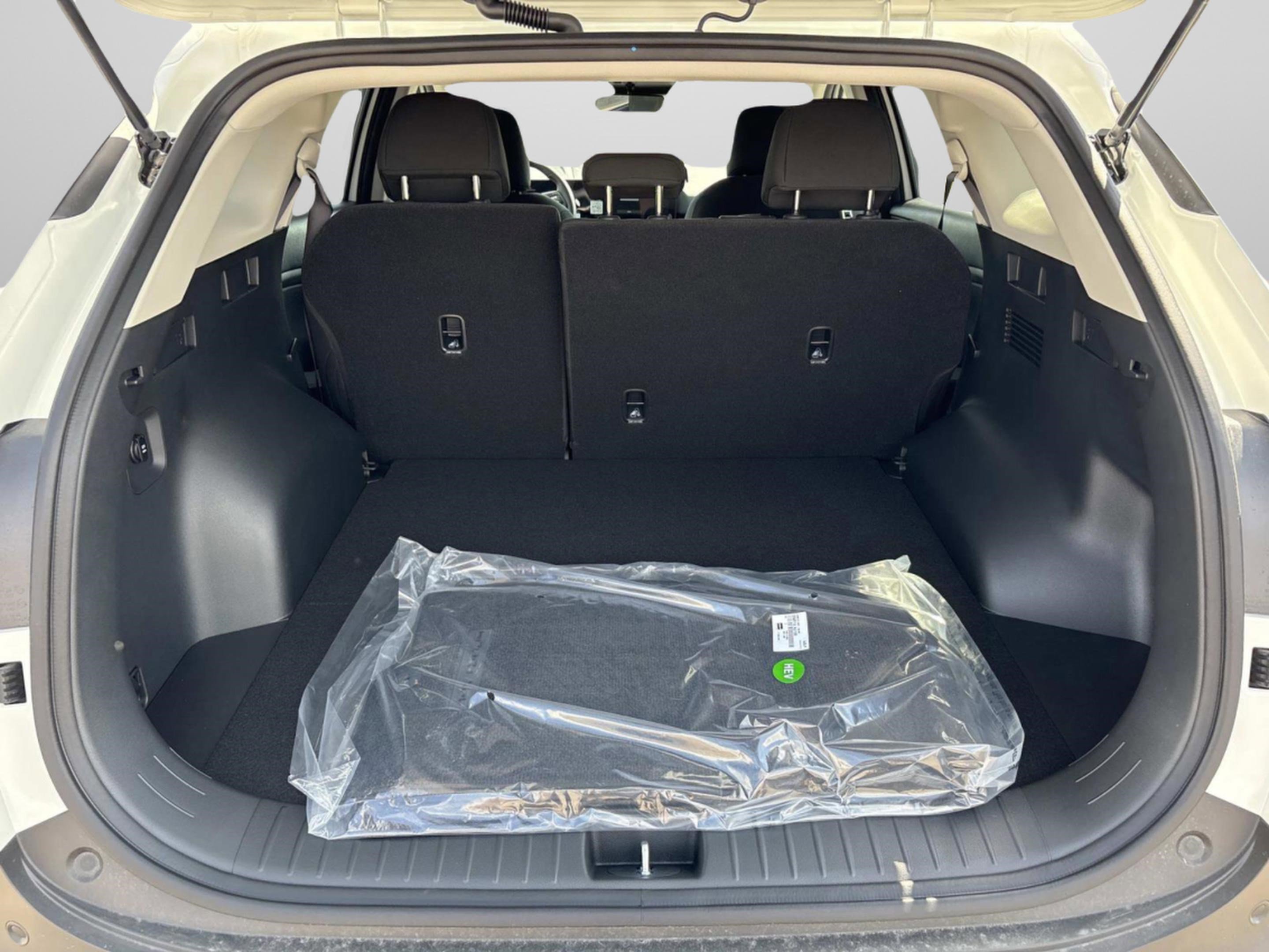 New 2026 Kia Sportage S image 12