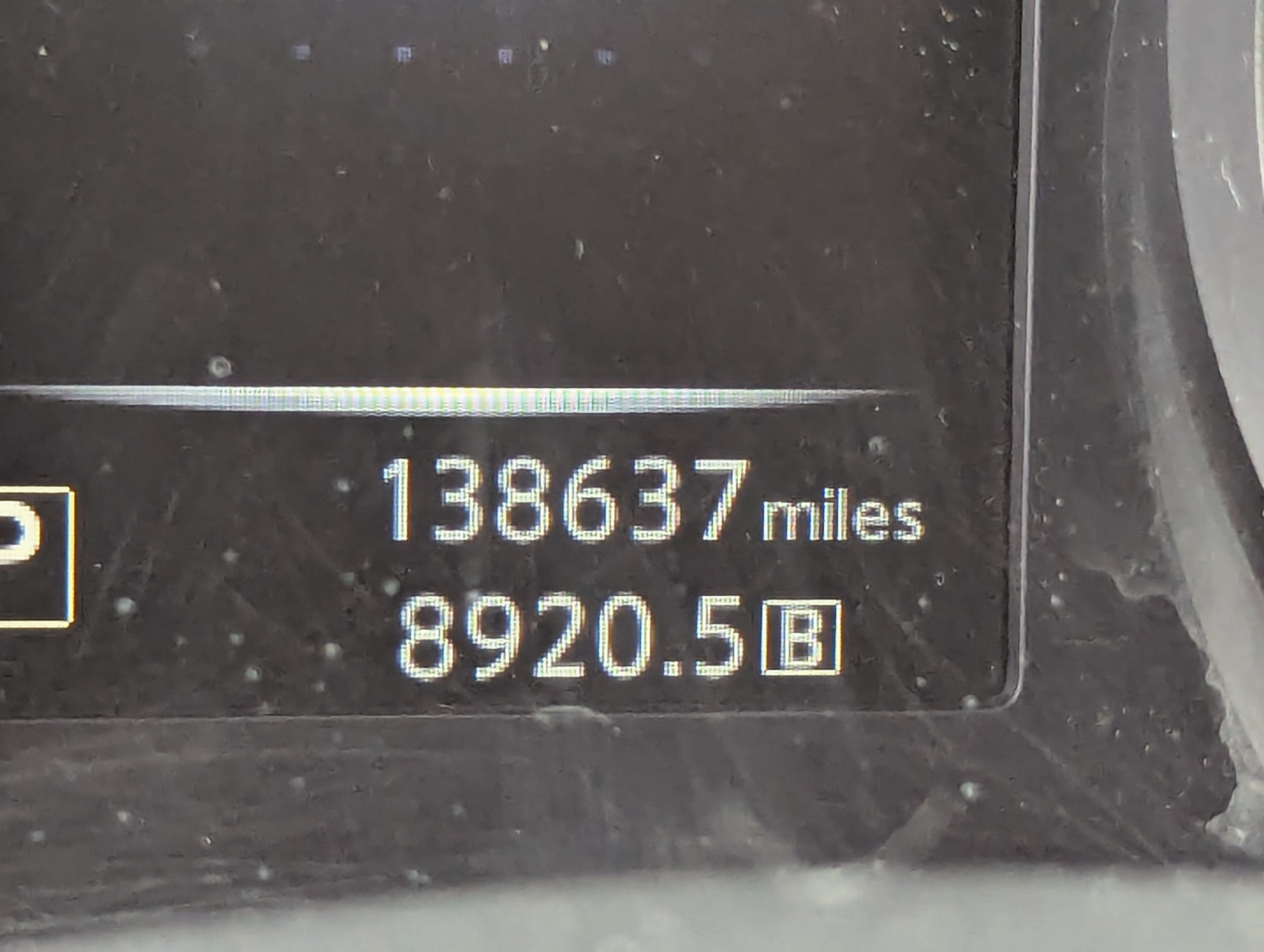 Used 2016 Nissan Rogue SV w/ SV Family Package image 37