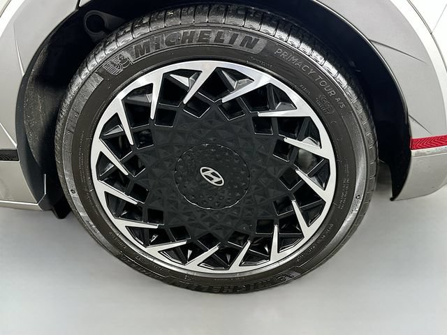 Used 2024 Hyundai Ioniq 5 Limited AWD/4WD image 32