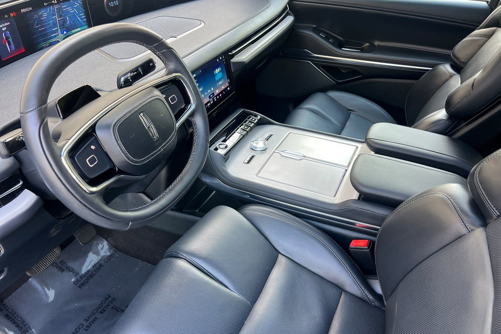 Used 2025 Lincoln Navigator L Reserve image 10