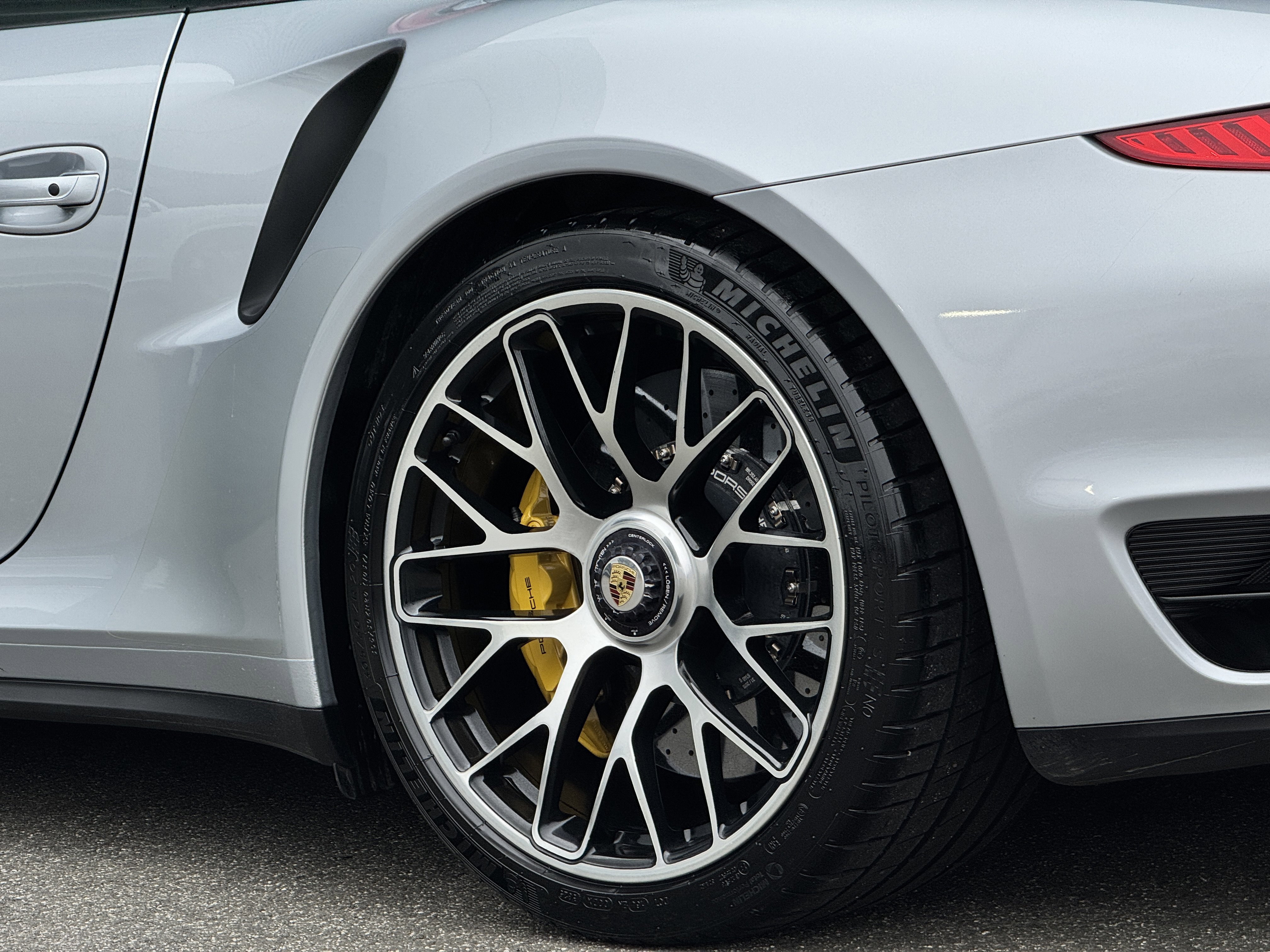 Certified 2016 Porsche 911 Turbo S image 19