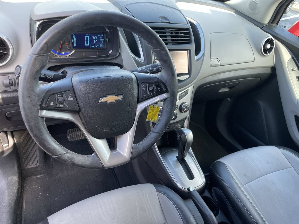 Used 2015 Chevrolet Trax LT w/ LT Plus Package AWD/4WD image 9