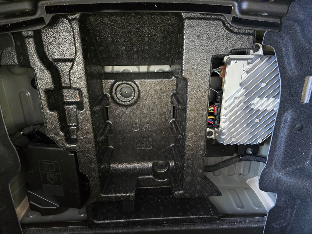 Used 2024 Chevrolet Camaro LT w/ RS Package image 12