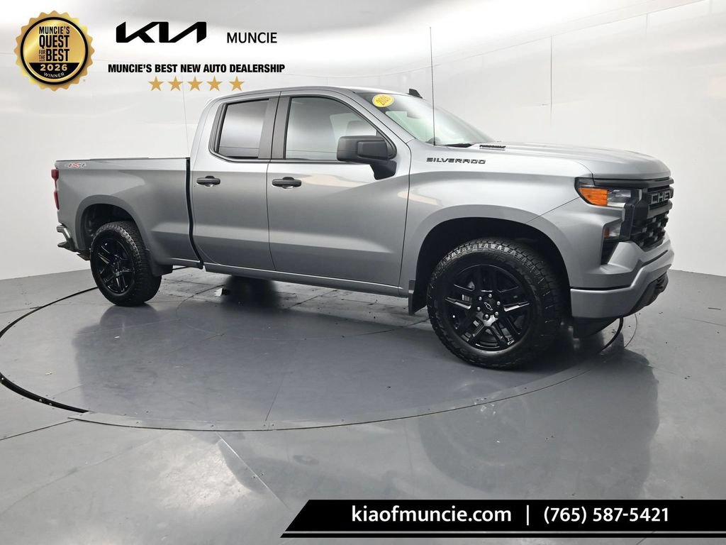 Used 2026 Chevrolet Silverado 1500 Custom w/ LPO, Dark Essentials Package AWD/4WD image 1