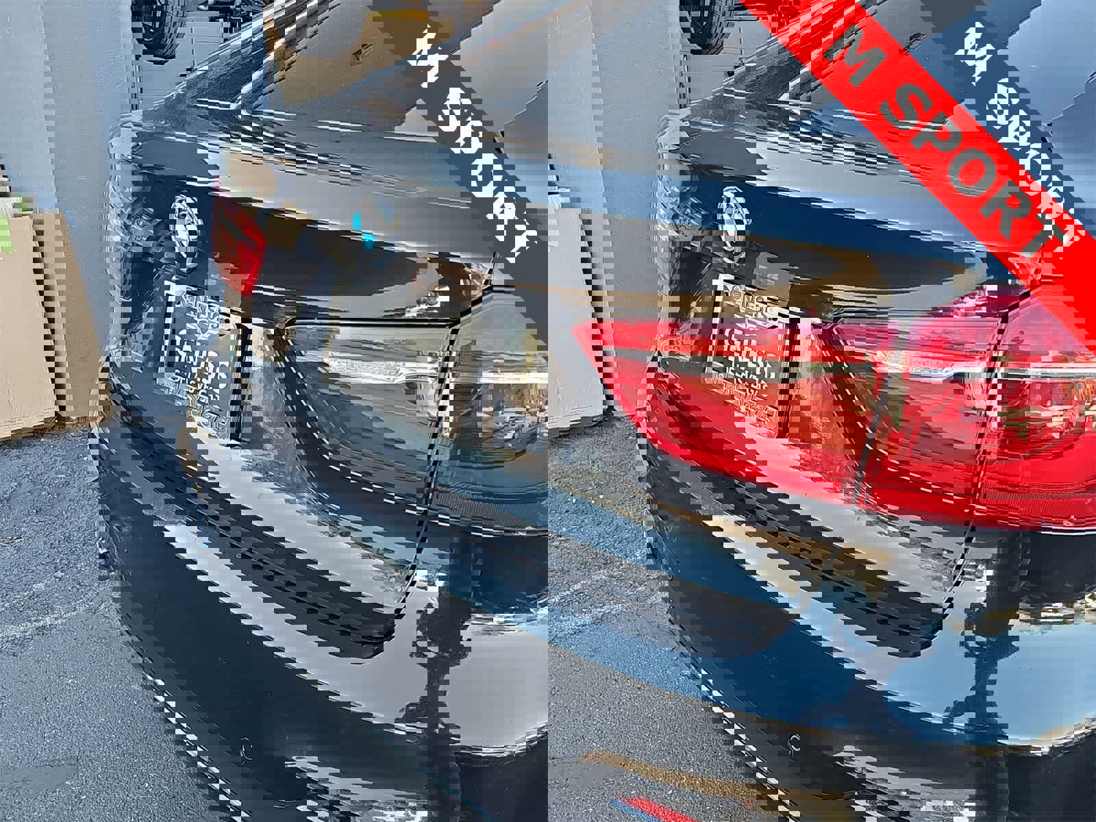 Used 2018 BMW X6 xDrive35i w/ M Sport Package image 11