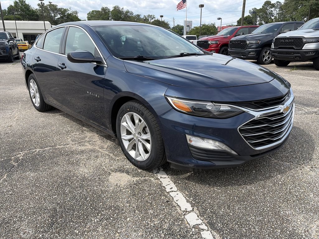 Used 2021 Chevrolet Malibu LT FWD image 8