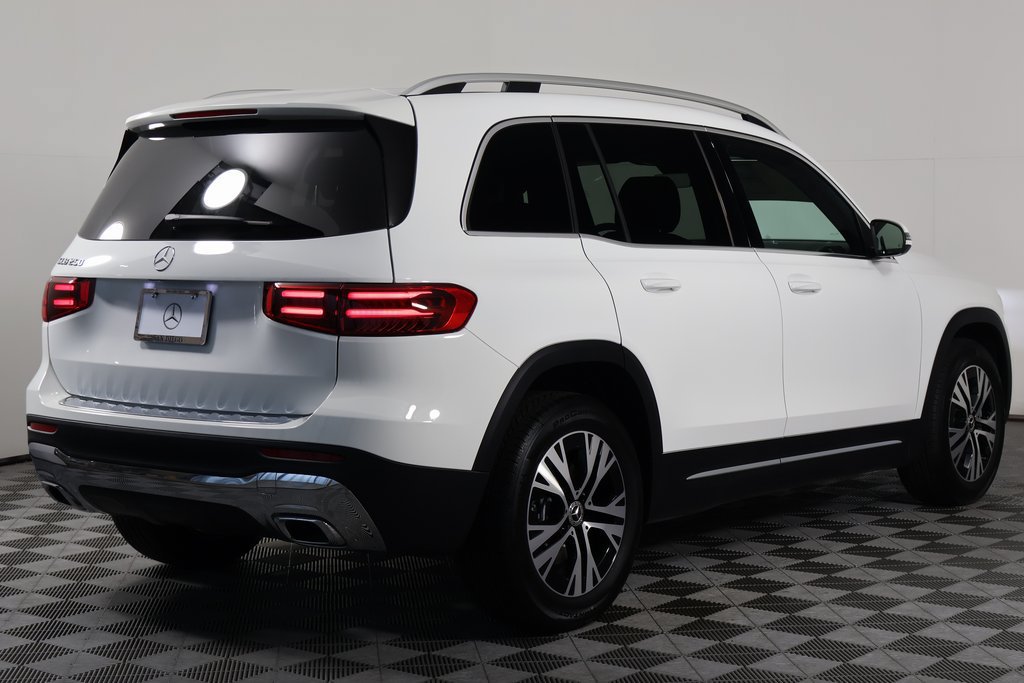New 2026 Mercedes-Benz GLB 250 image 2