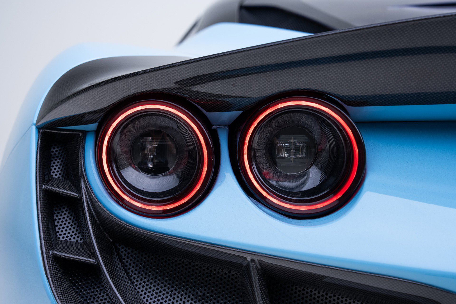 Used 2020 Ferrari F8 Tributo image 32