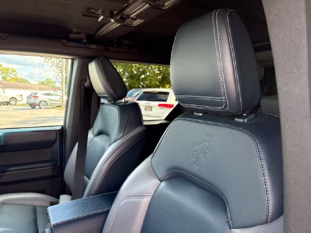 Used 2024 Ford Bronco Outer Banks w/ Sasquatch Package AWD/4WD image 9