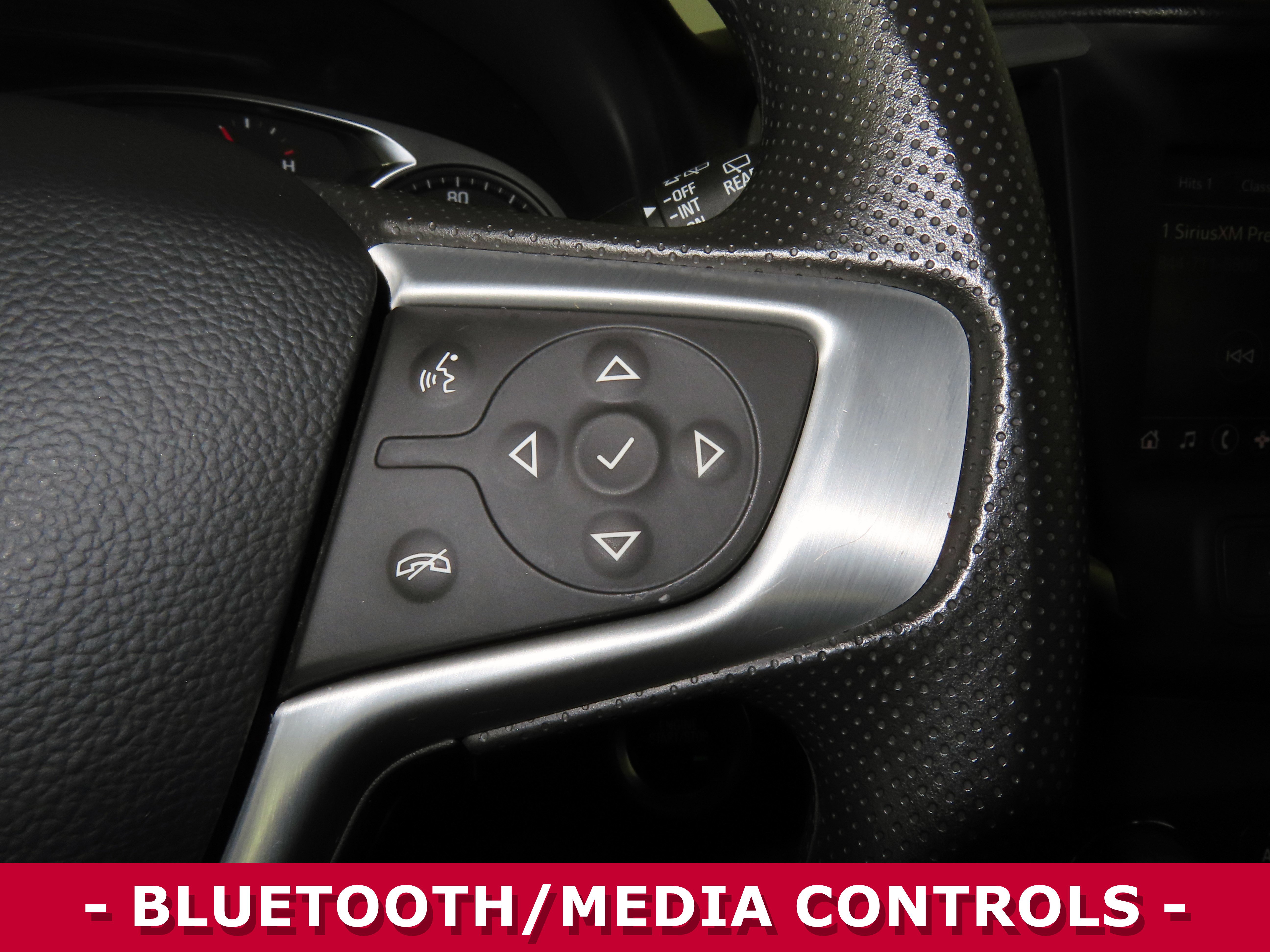 Used 2023 GMC Terrain SLE w/ Driver Convenience Package image 14