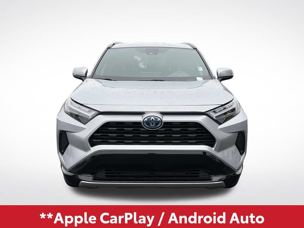 Used 2024 Toyota RAV4 SE AWD/4WD image 3