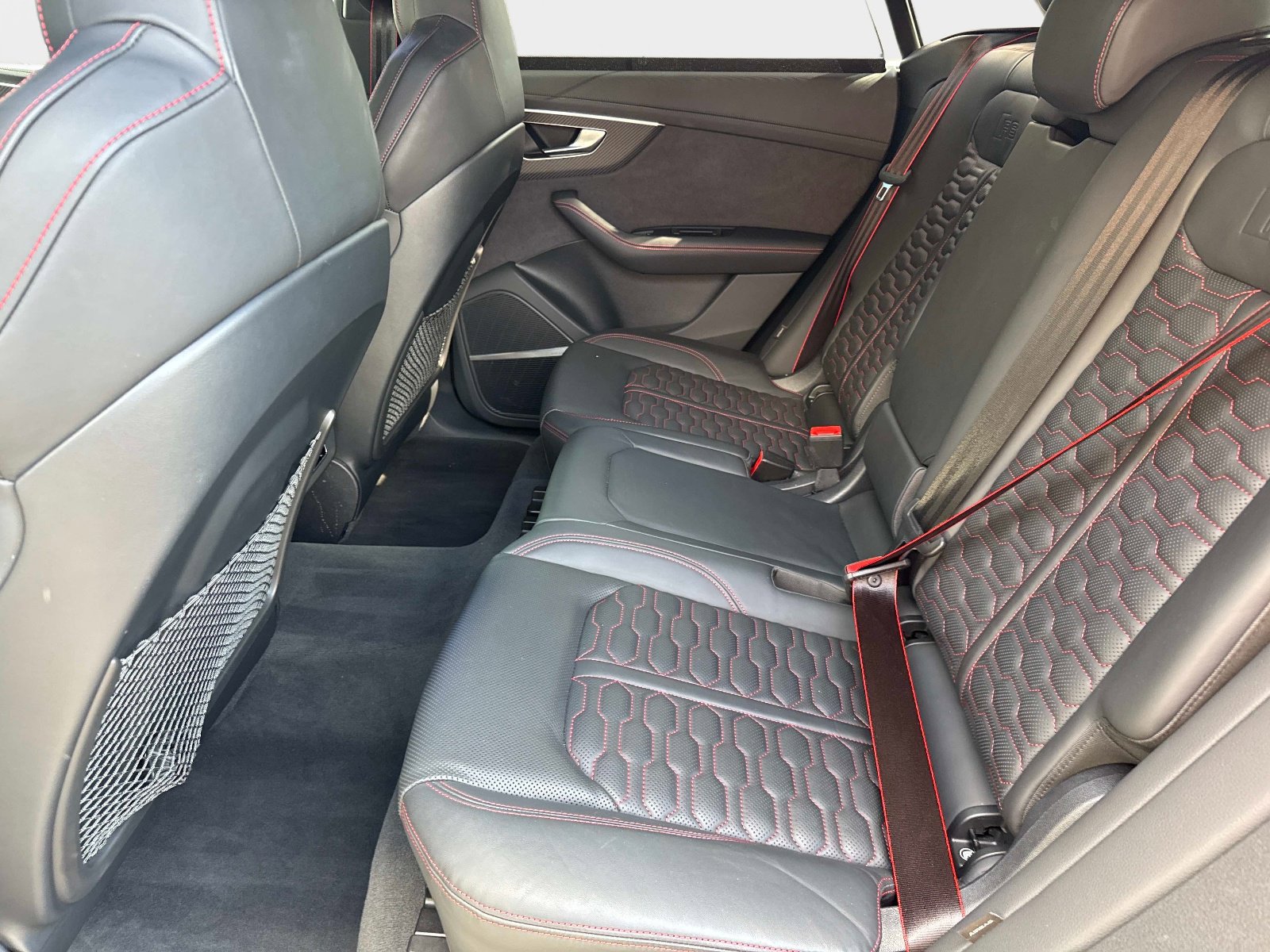 Used 2024 Audi RS Q8 image 32