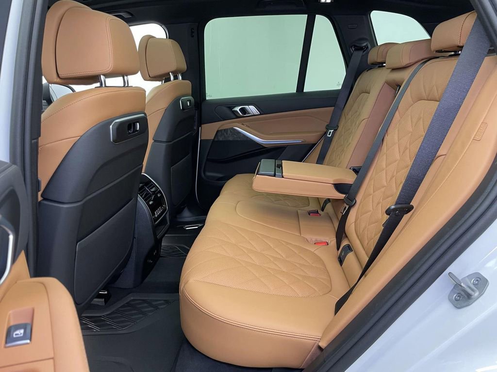 New 2026 BMW X5 xDrive50e AWD/4WD image 16
