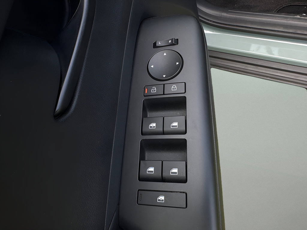 Certified 2024 Hyundai Kona SEL FWD image 13