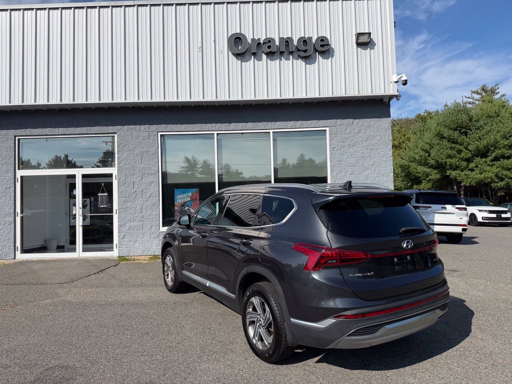 Used 2022 Hyundai Santa Fe SEL AWD/4WD image 3
