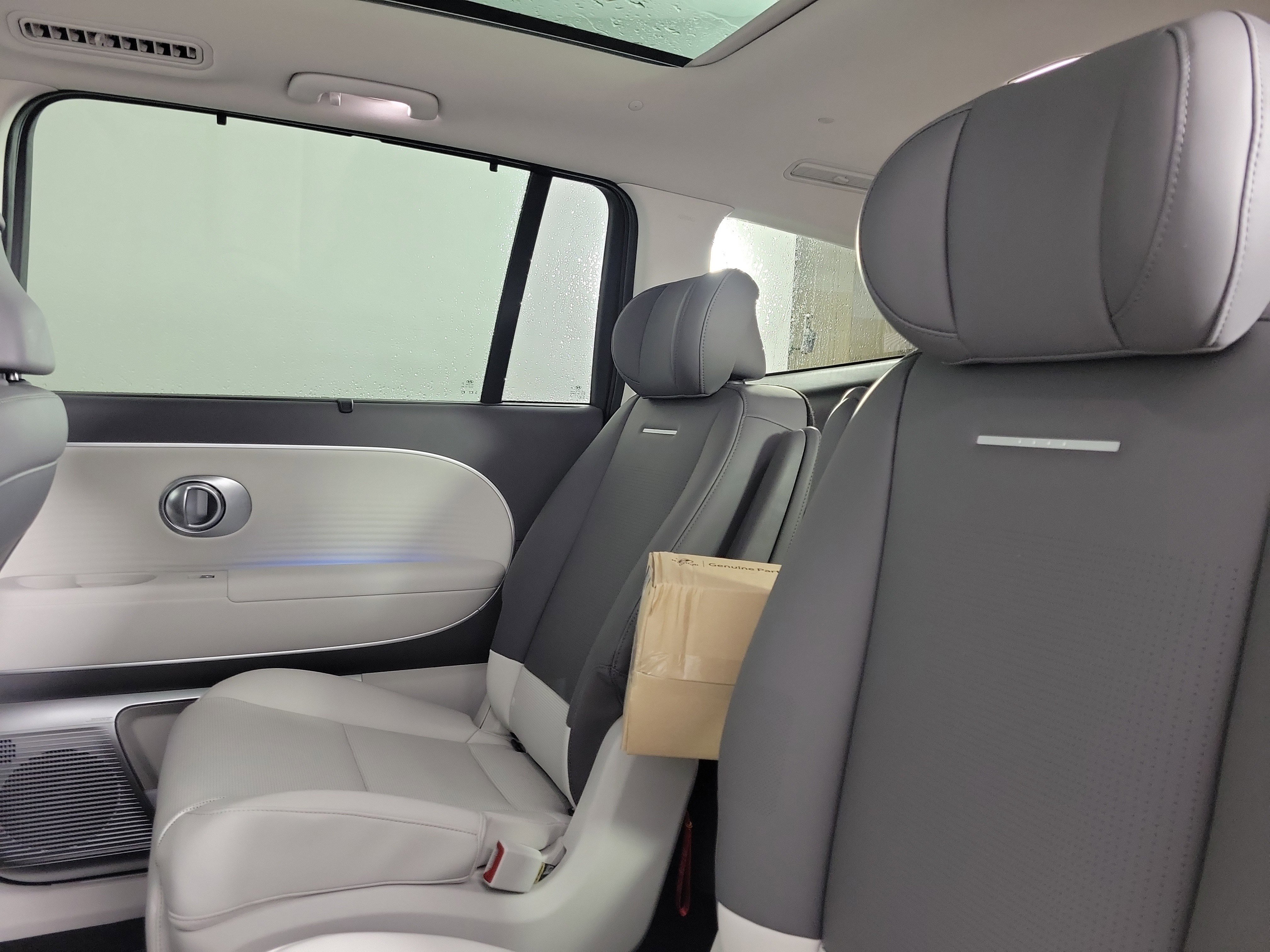 New 2026 Hyundai Ioniq 9 Limited image 32