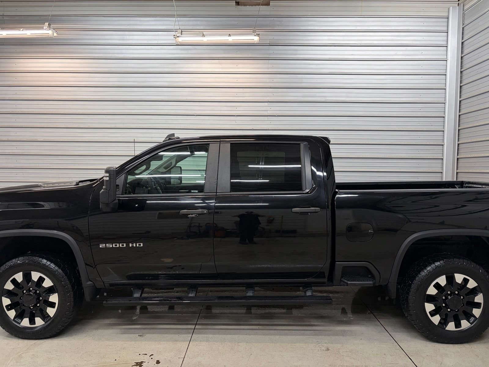Used 2020 Chevrolet Silverado 2500 Custom w/ Custom Value Package AWD/4WD image 9