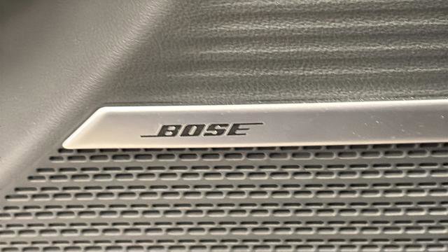 Used 2025 Hyundai Santa Fe Limited image 33