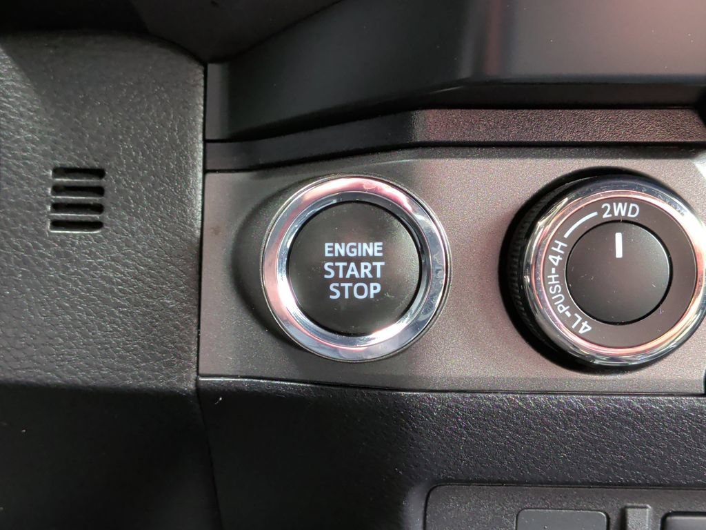 Used 2023 Toyota Tacoma TRD Sport AWD/4WD image 19