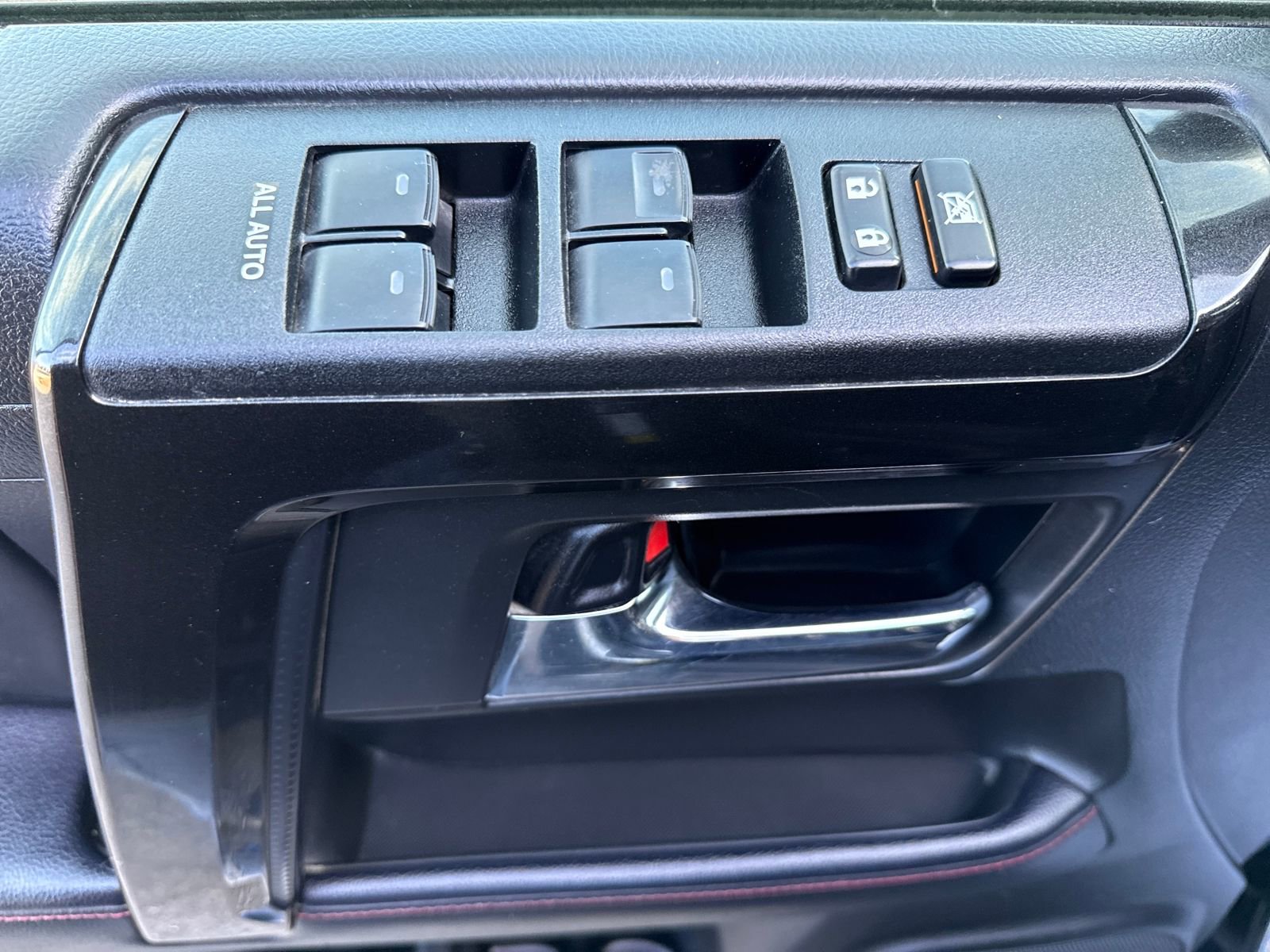 Used 2021 Toyota 4Runner Venture image 11