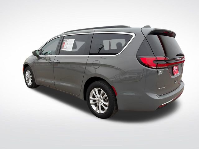 Used 2022 Chrysler Pacifica Touring AWD/4WD image 5