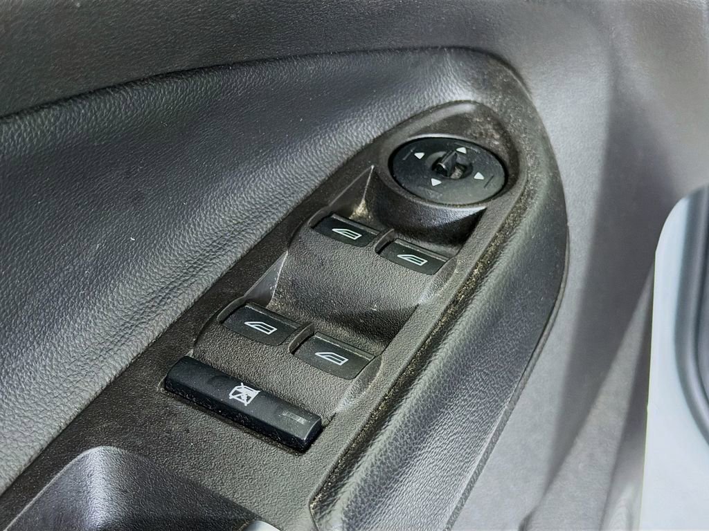 Used 2018 Ford Escape SE image 19