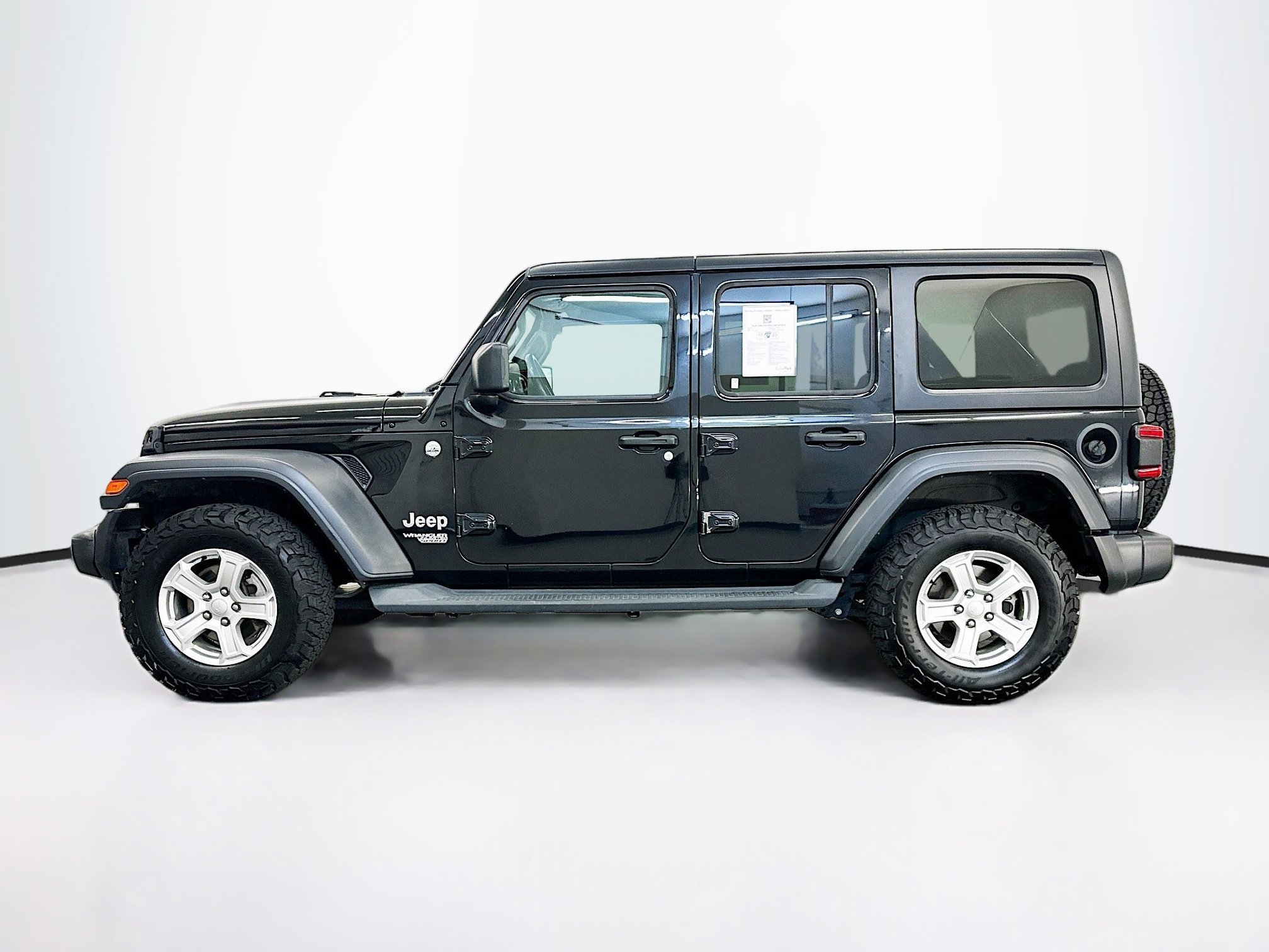 Used 2018 Jeep Wrangler Unlimited Sport S image 4