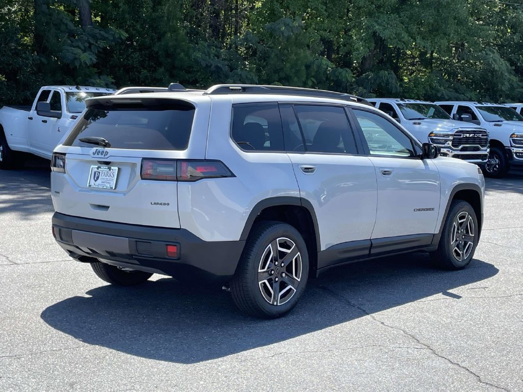 New 2026 Jeep Cherokee Laredo AWD/4WD image 9