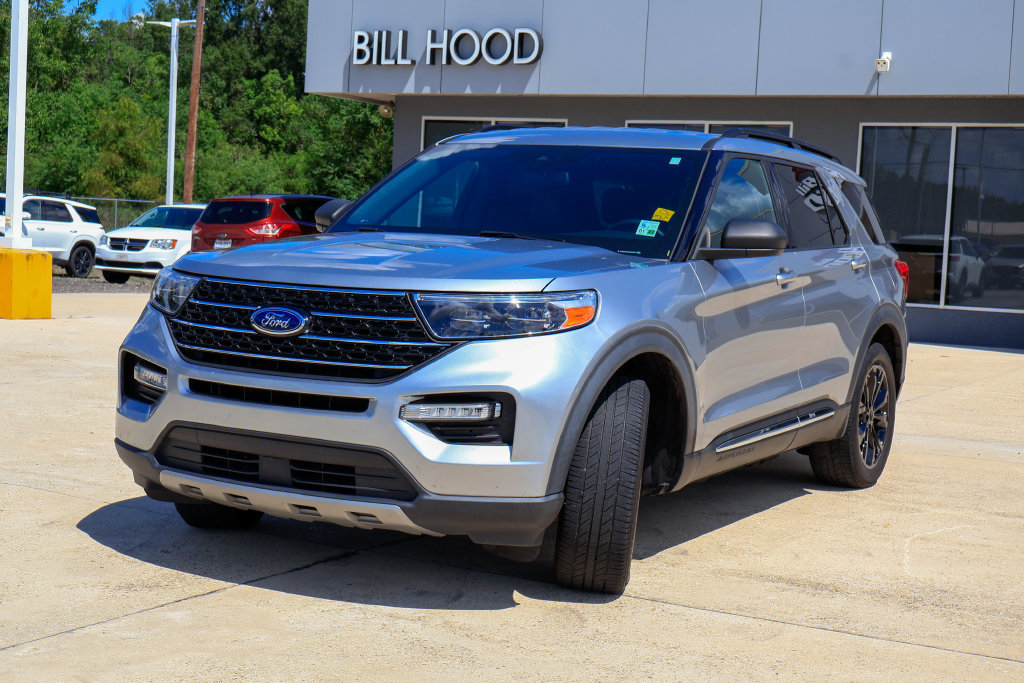 Used 2020 Ford Explorer XLT w/ Equipment Group 202A RWD image 25