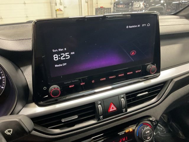 Used 2024 Kia Forte GT-Line w/ GT-Line Premium Package image 15