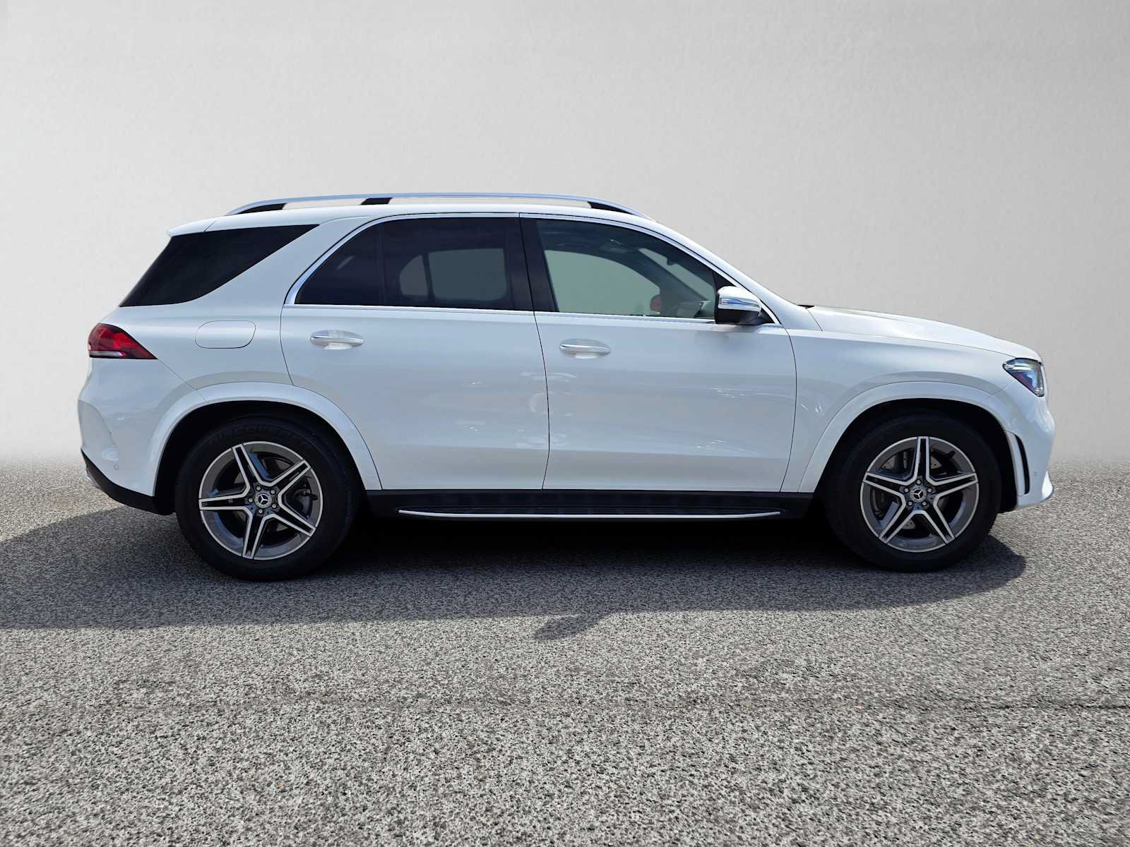 Used 2020 Mercedes-Benz GLE 580 4MATIC image 2