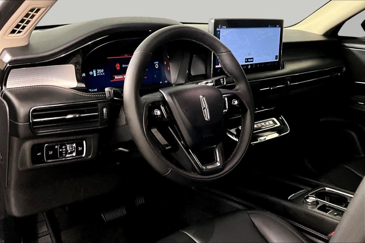 Used 2024 Lincoln Corsair FWD image 16