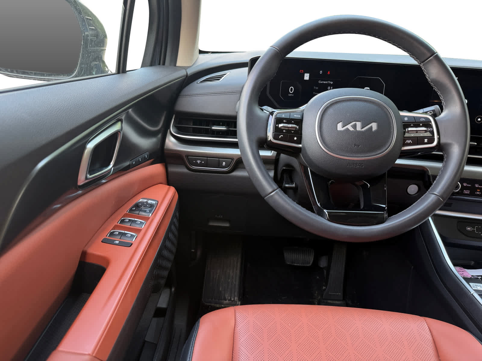 Used 2026 Kia Carnival SX w/ SX Dark Edition Package FWD image 21