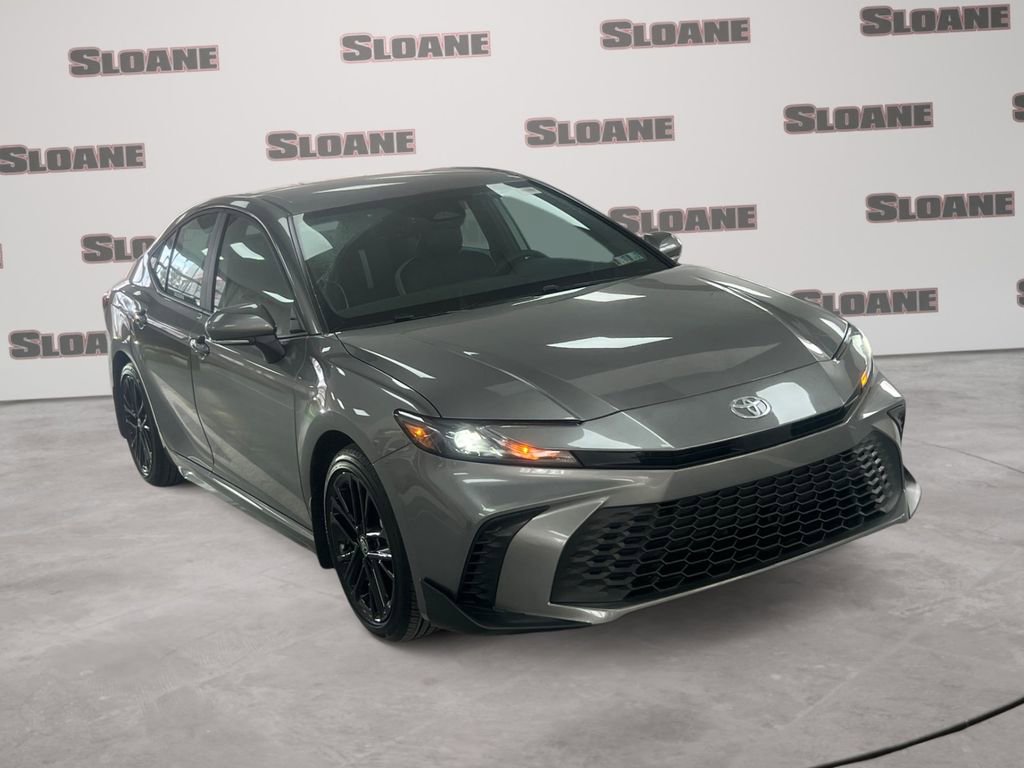 New 2026 Toyota Camry Hybrid FWD image 7