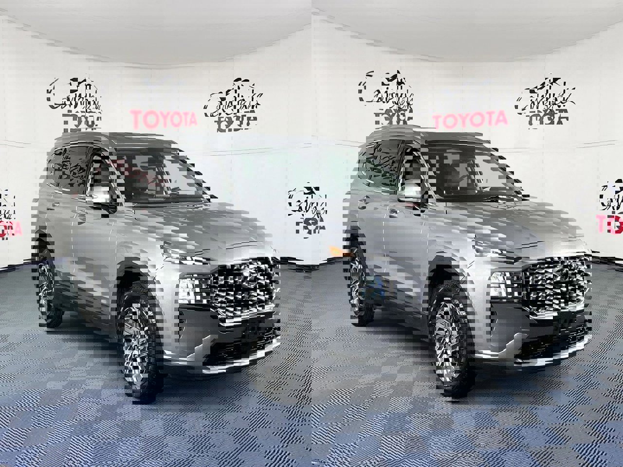 Used 2023 Hyundai Santa Fe SEL image 3