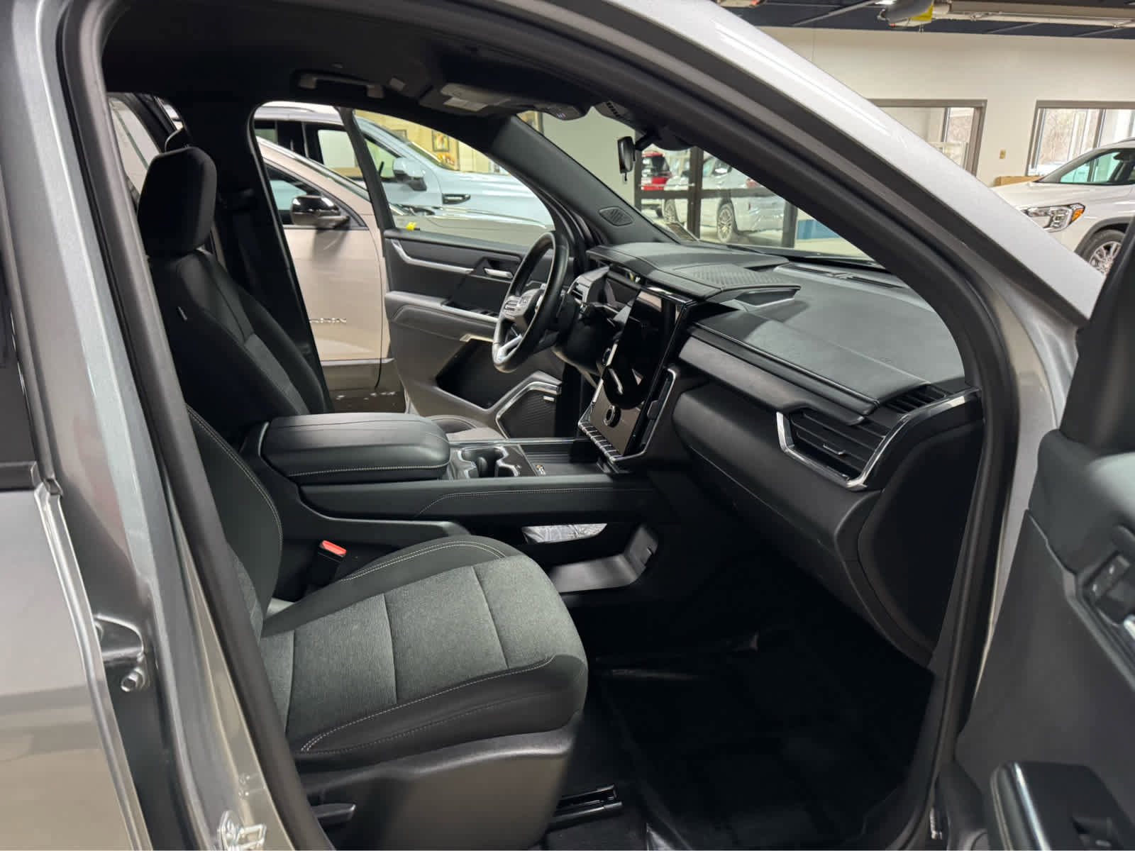 Certified 2025 GMC Acadia Elevation image 11