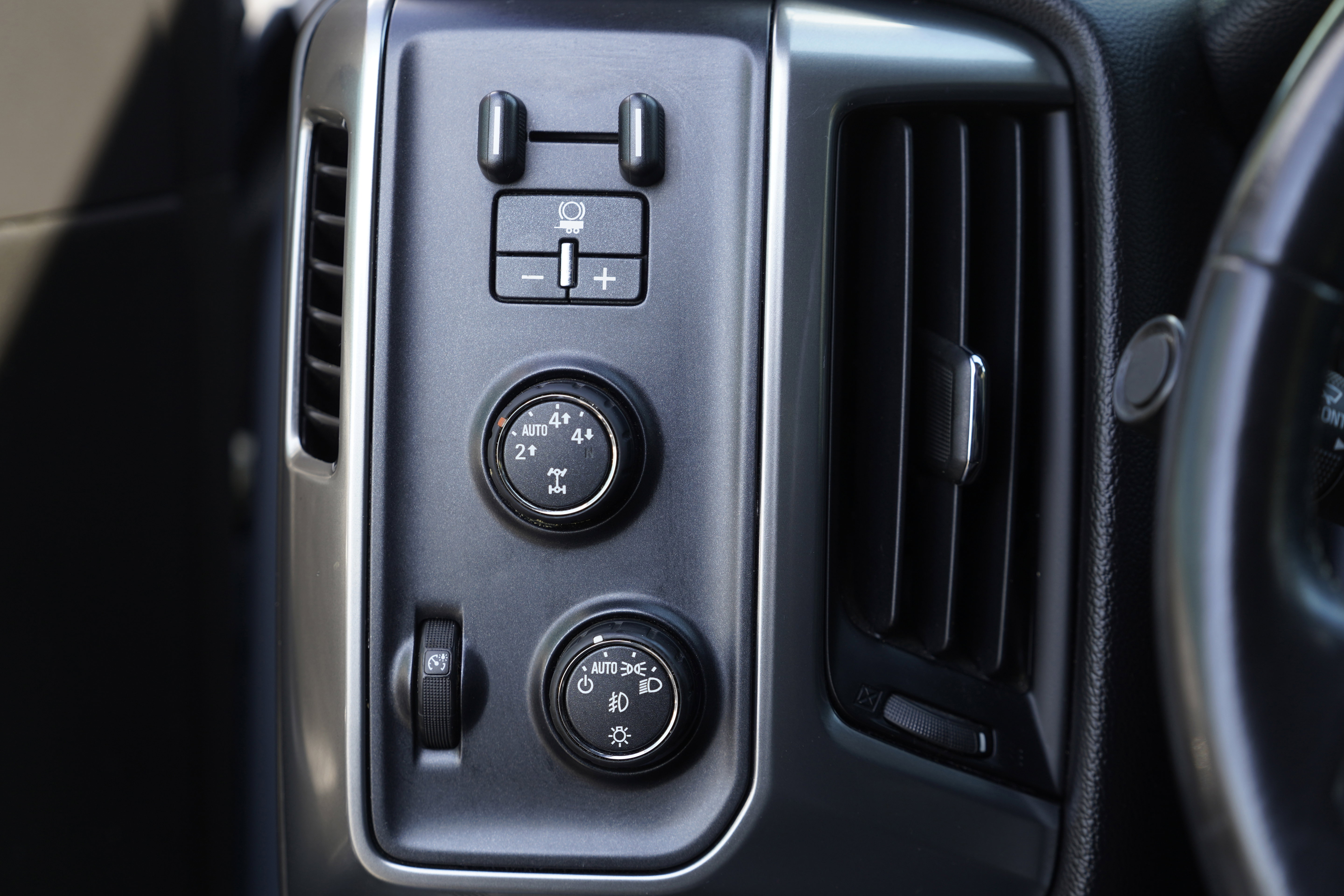 Used 2015 Chevrolet Silverado 1500 LT w/ All Star Edition image 15