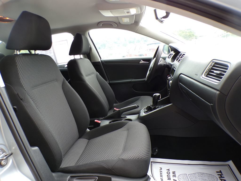 Used 2013 Volkswagen Jetta Sedan FWD image 15